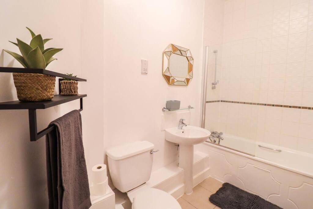 Camber Hill - Long Stay Offer London Exterior photo